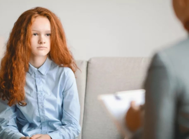 Εφηβεία: Ποια αυτοάνοσα νοσήματα «πυροδοτεί» στα κορίτσια – Η ειδικός εξηγεί